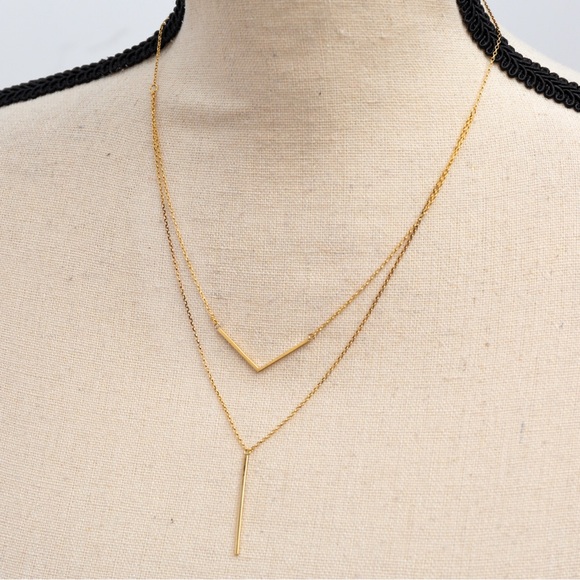 Minimalist dainty double layer drop necklace by Silver Style in yellow gold tone - Picture 3 of 15